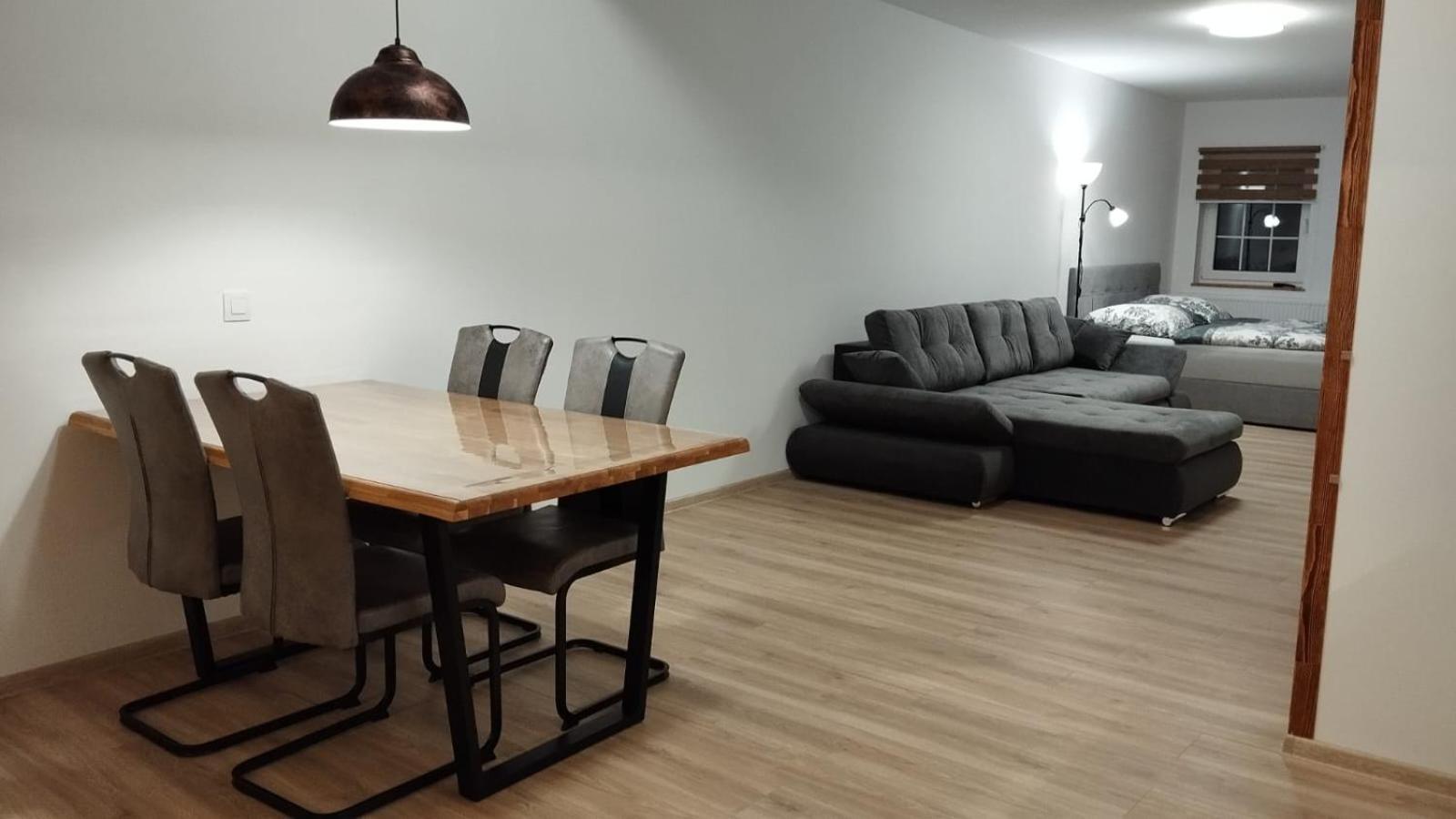 Apartman Albreit 3 亚希莫夫 外观 照片